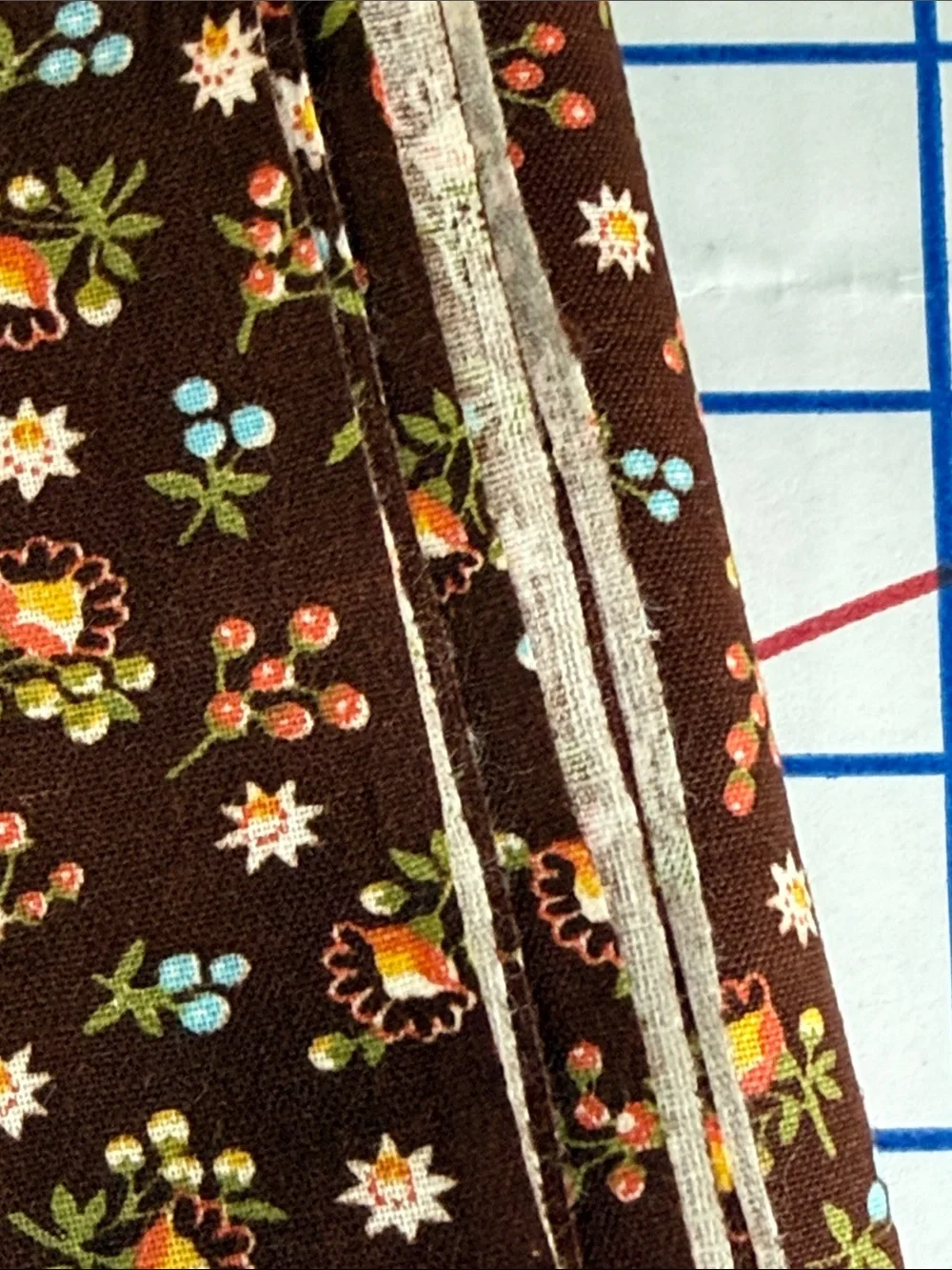 Vintage 1970s Brown Calico Floral Cotton Fabric 3 Yards x 42” Tiny Folk Print